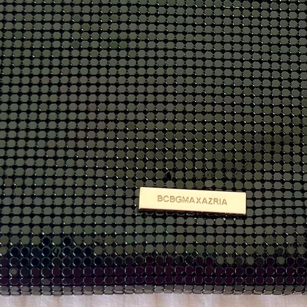 🔴BCBG Metallic Black, Silver, Gold Sequins Clutch/Purse - Picture 5 of 7